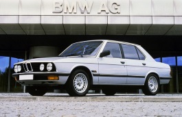 BMW 5 SERIE