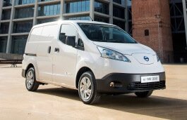 NISSAN E-NV200