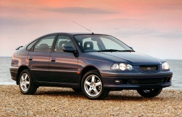 TOYOTA AVENSIS