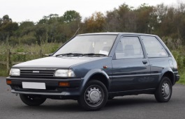 Hatchback III (P70)